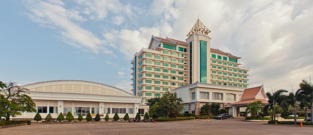 Champasak Grand Hotel Pakse Buitenkant foto